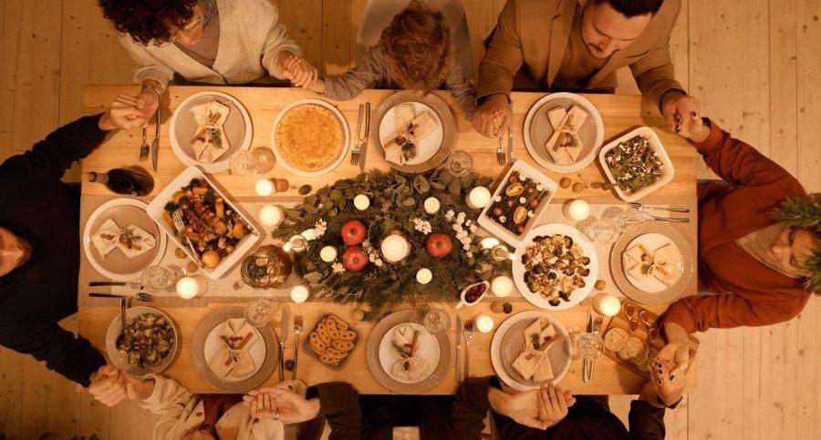 To highlight the importance of a peaceful meal time.