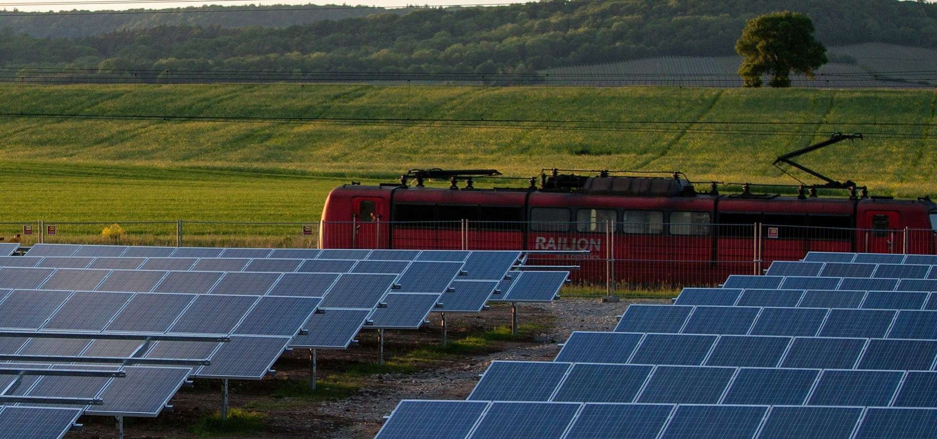 Photovoltaic and other renewables can reduce geopolitical security risks by contributing to fuel mix diversification.